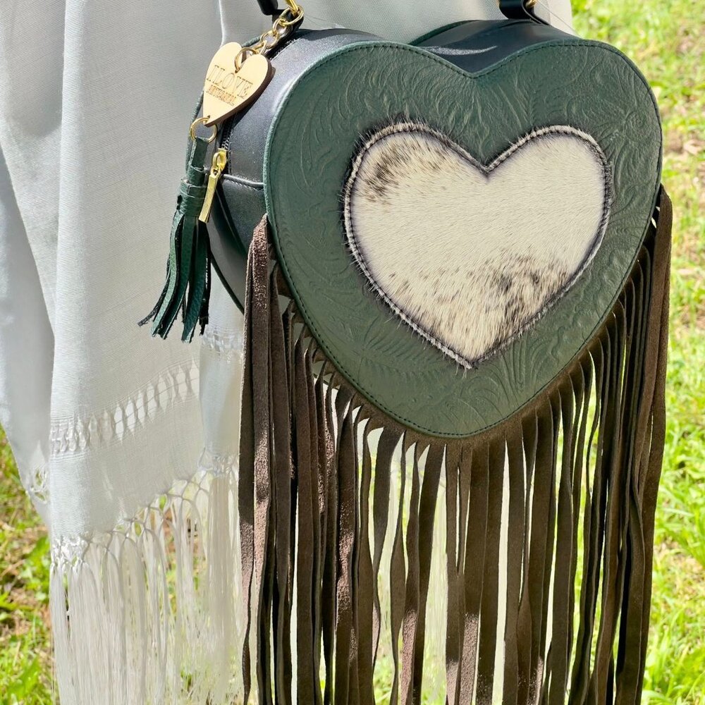 Love at First Sight? This Handmade Heart-Shaped Leather Purse is Your New Obsess